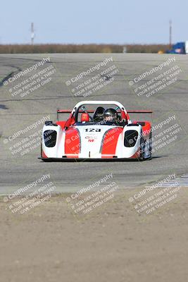 media/Nov-16-2024-CalClub SCCA (Sat) [[641f3b2761]]/Group 2/Race (Outside Grapevine)/